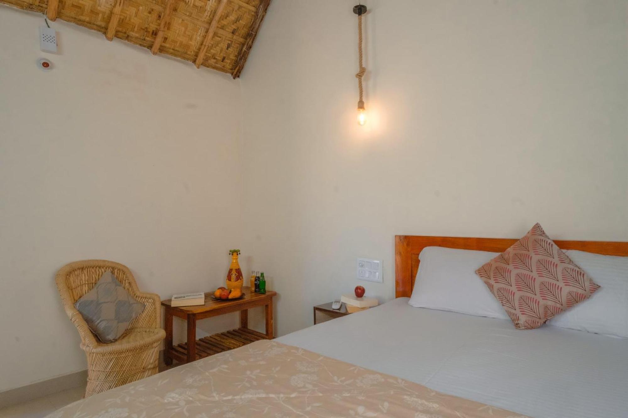 The Hideout Cottage And Restaurant Hampi Exterior foto