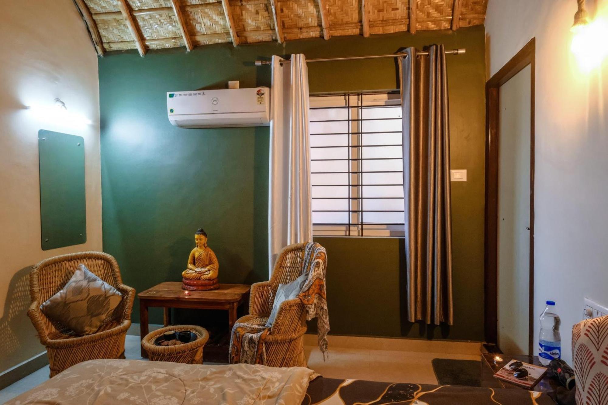 The Hideout Cottage And Restaurant Hampi Exterior foto