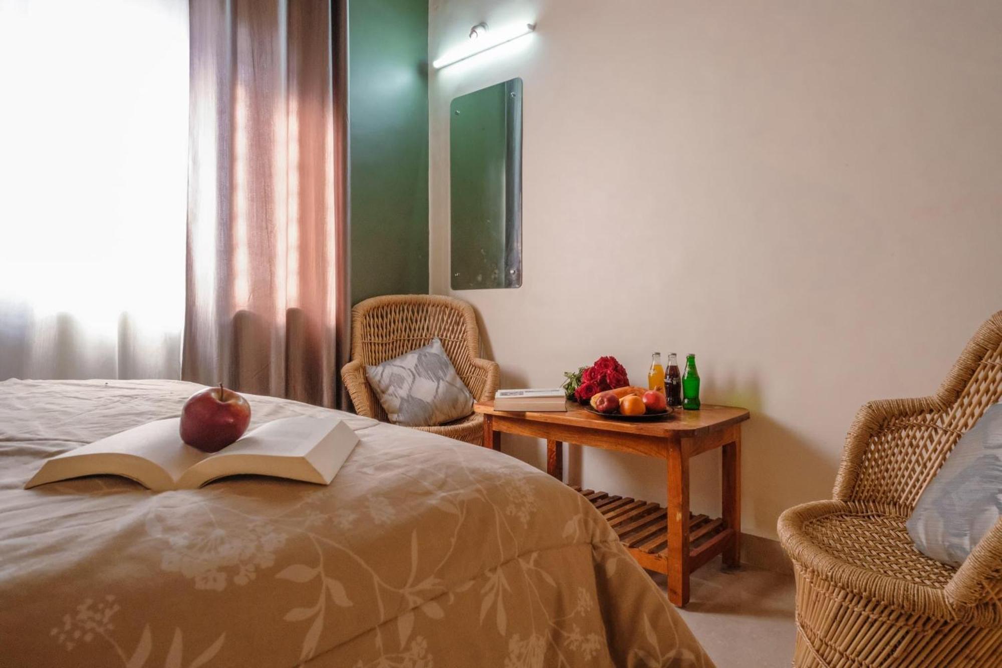The Hideout Cottage And Restaurant Hampi Exterior foto
